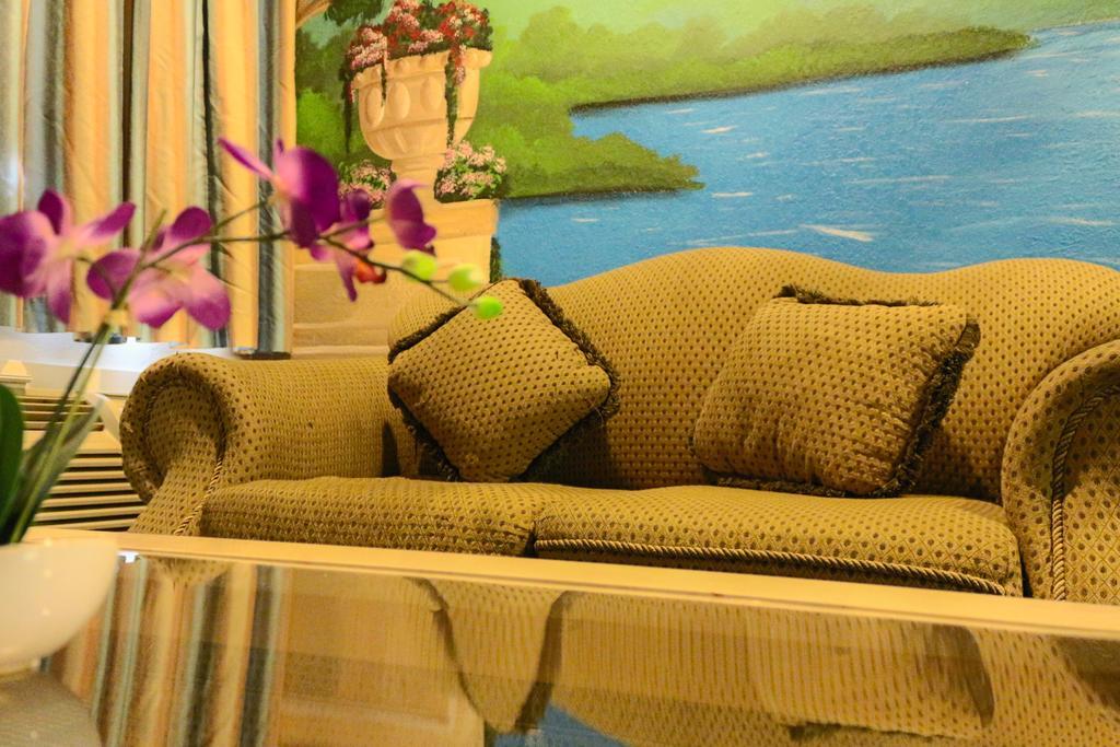 The Symphony Inn & Suites Хьюстон Номер фото